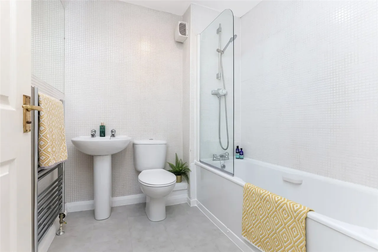 Errol Gardens, GLASGOW, Lanarkshire, G5, photo 11