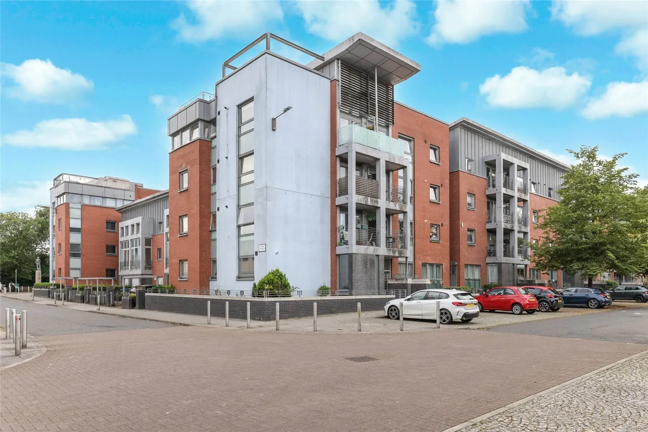Errol Gardens, GLASGOW, Lanarkshire, G5, photo 8