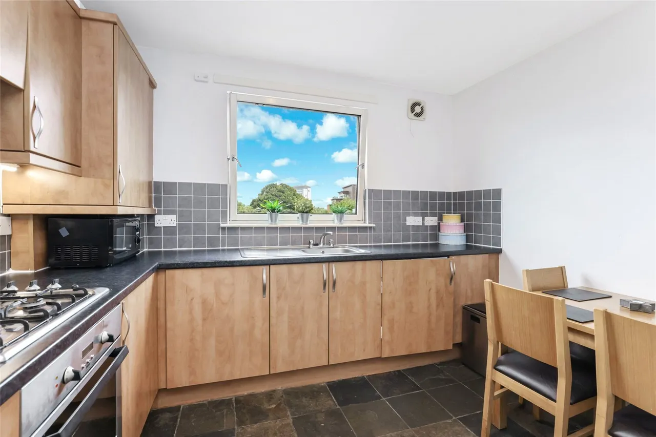 Errol Gardens, GLASGOW, Lanarkshire, G5, photo 17