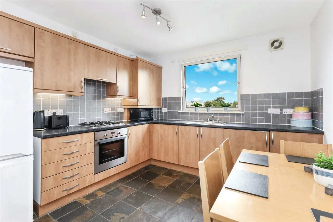 Errol Gardens, GLASGOW, Lanarkshire, G5, photo 4