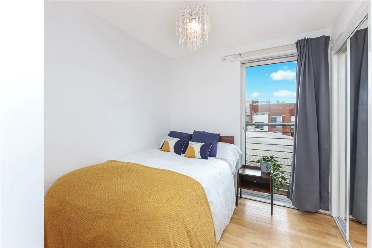 Errol Gardens, GLASGOW, Lanarkshire, G5, photo 5