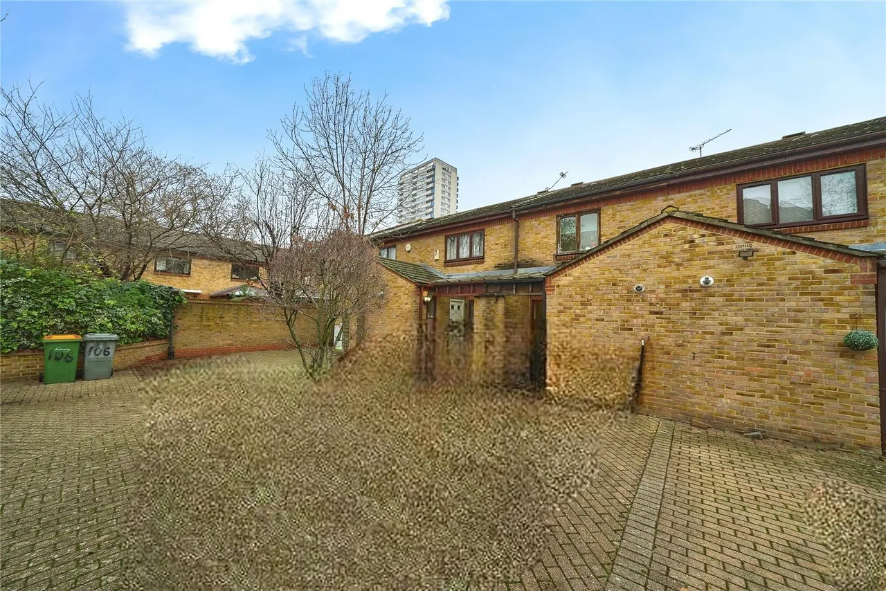 2 bed house for sale — Maryland Street, London, E15