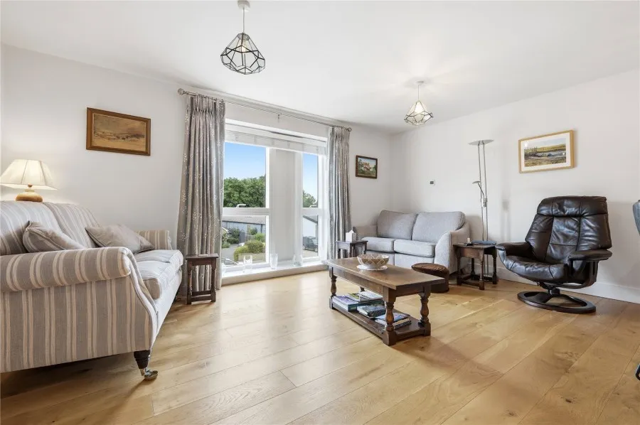 with 2 bedrooms in Saffron Walden, CB11, photo 3