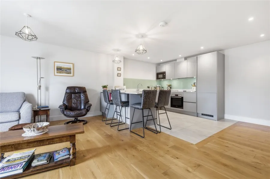 with 2 bedrooms in Saffron Walden, CB11, photo 4