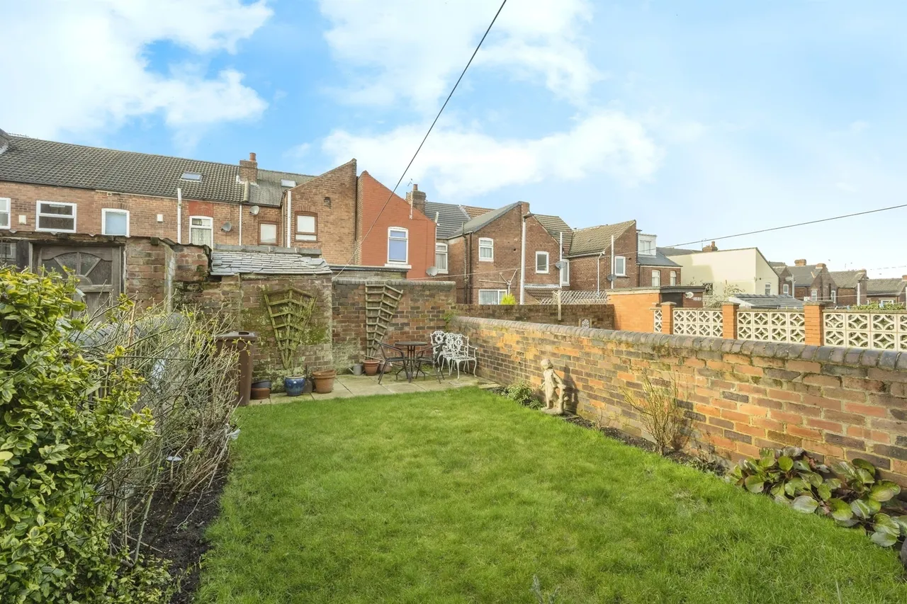 Avenue Road, Wath-Upon-Dearne, S63, photo 3