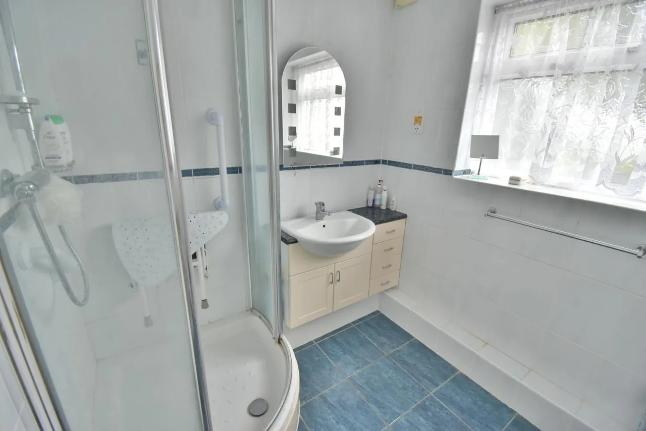 Wivenhoe House, BH22, photo 15