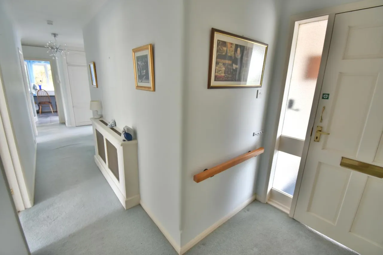 Wivenhoe House, BH22, photo 17