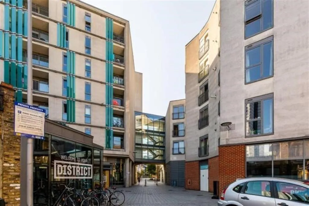 Chapel Yard, London, photo 8