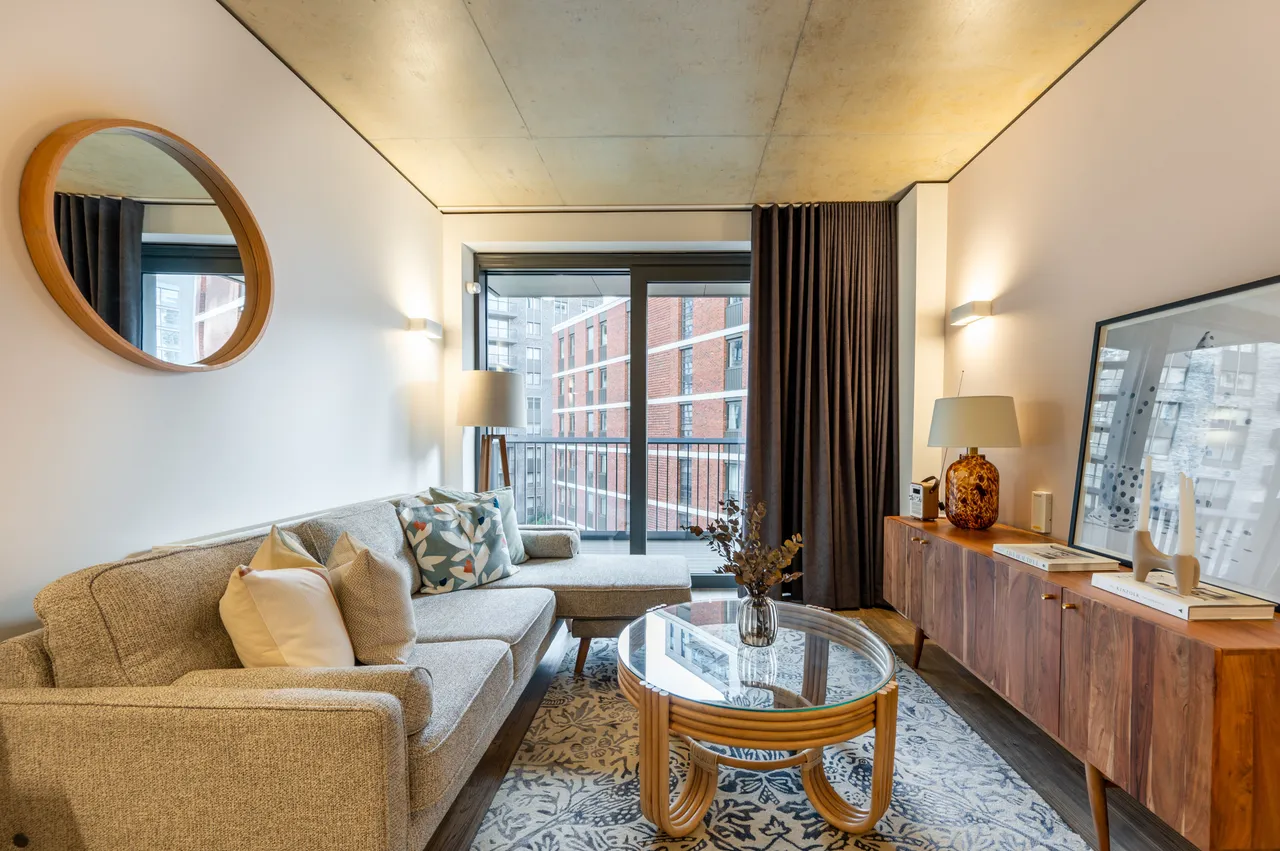 Flat 522 Birch House, Repton Gardens, Wembley, photo 6