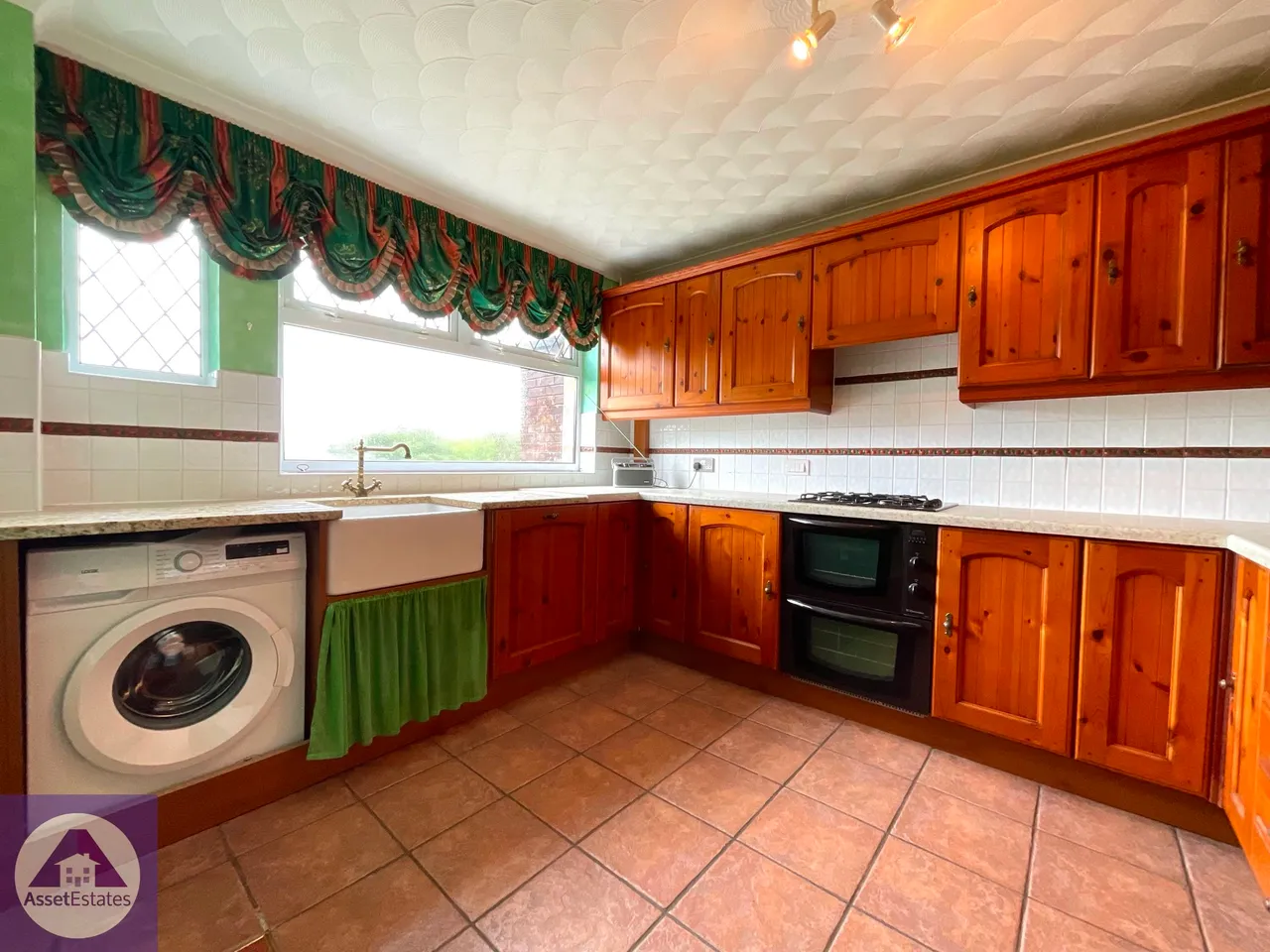 Aneurin Place, Brynmawr, photo 10