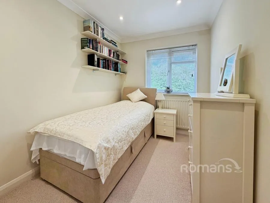 Chobham Road, Frimley, GU16, photo 19