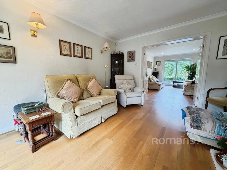 Chobham Road, Frimley, GU16, photo 6