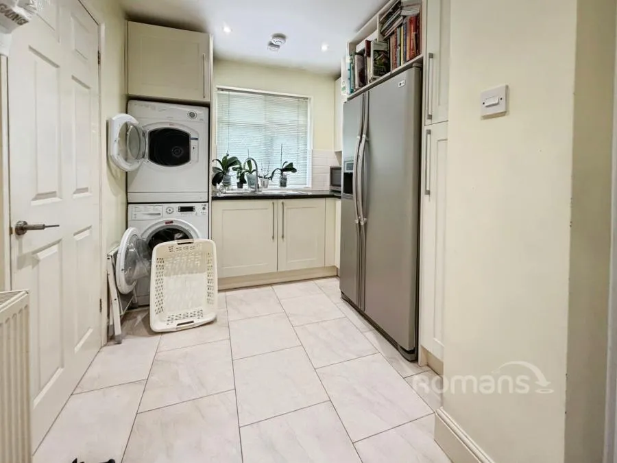 Chobham Road, Frimley, GU16, photo 20