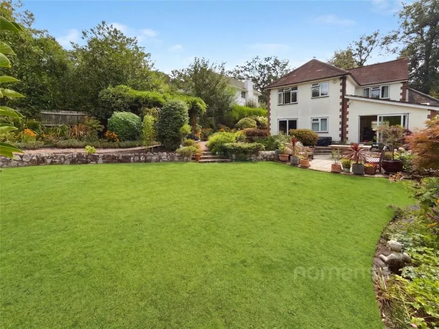 Chobham Road, Frimley, GU16, photo 7