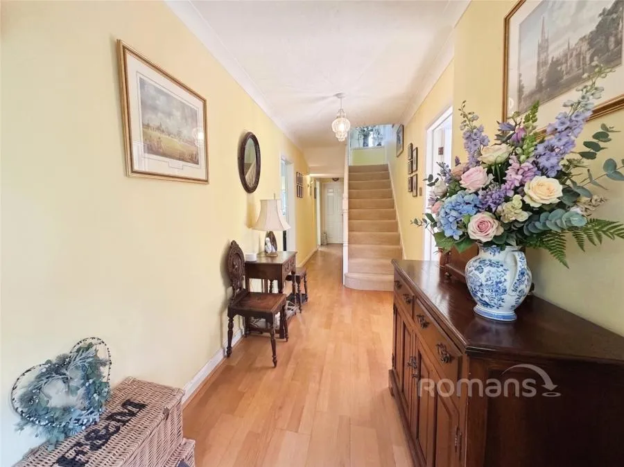 Chobham Road, Frimley, GU16, photo 10