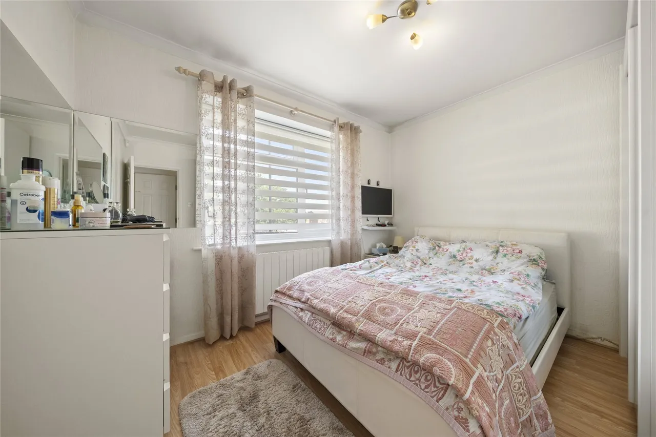 Wickham Close, New Malden, KT3, photo 7