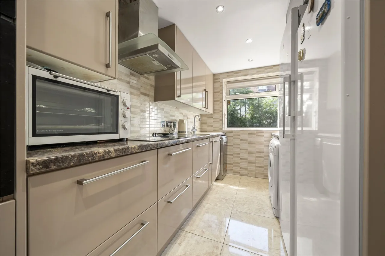 Wickham Close, New Malden, KT3, photo 6