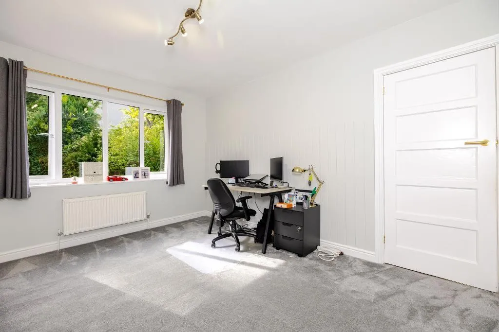 Tithepit Shaw Lane, Warlingham, photo 13