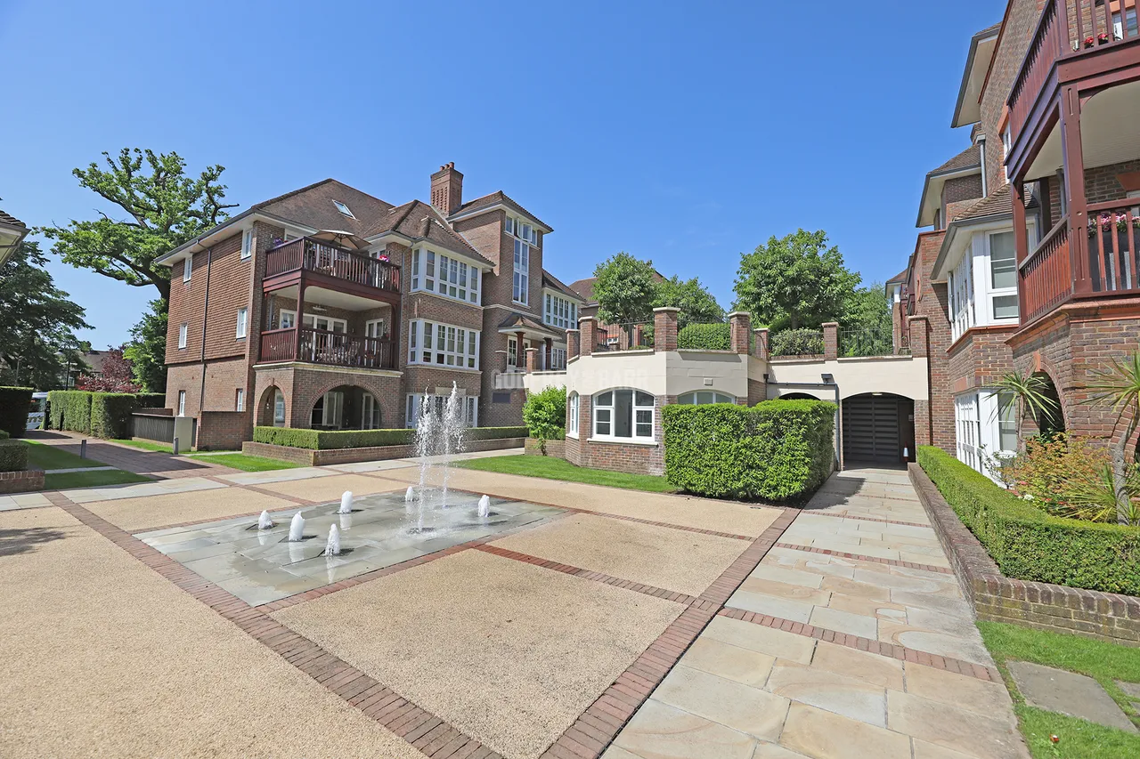 Mill Hill Place, Mill Hill, NW7, photo 19