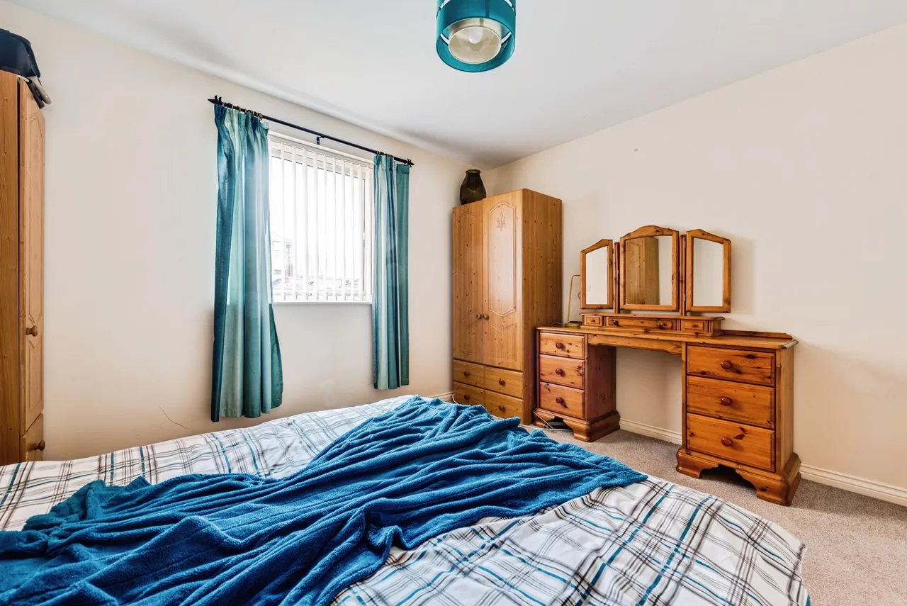 Yersin Court, Swindon, SN1, photo 9