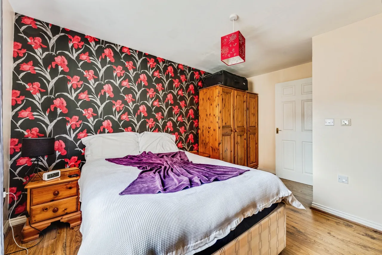 Yersin Court, Swindon, SN1, photo 11