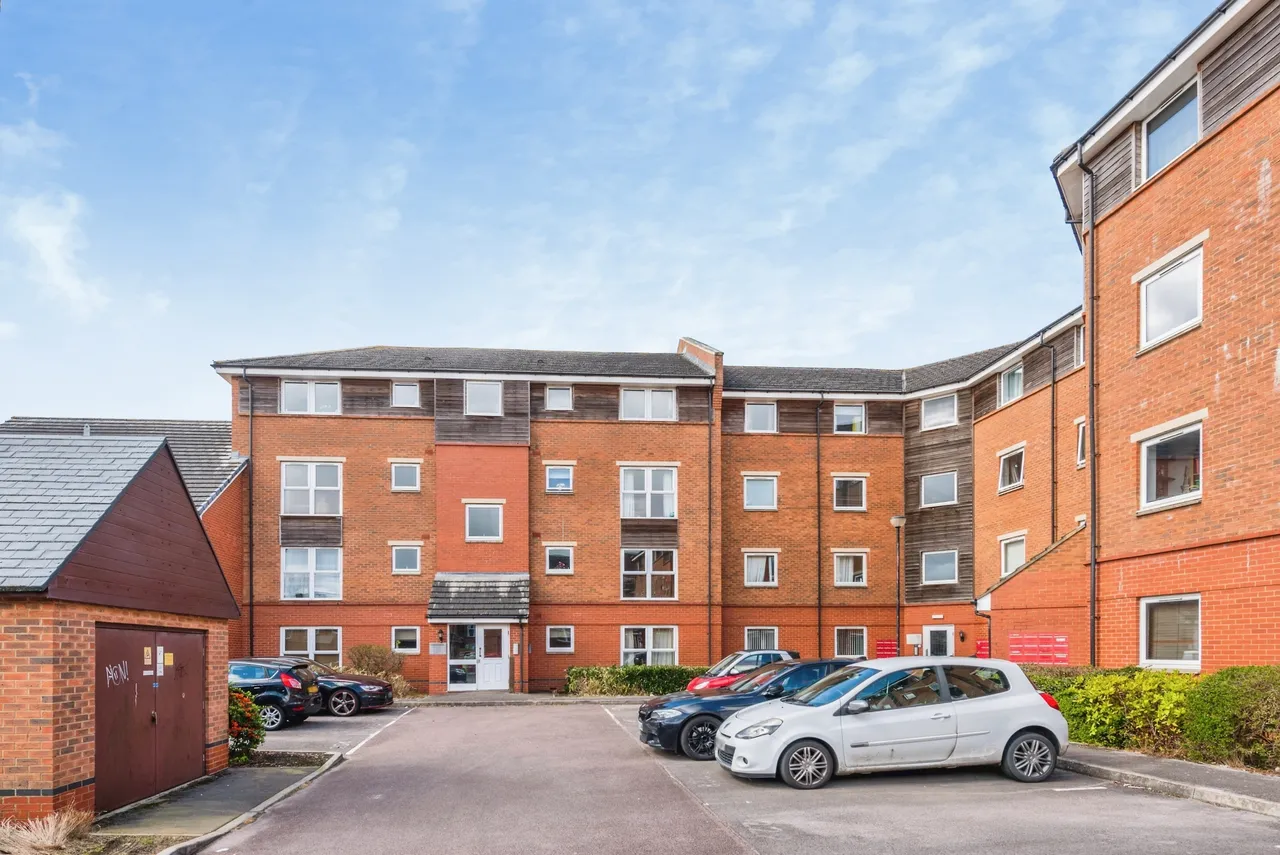 Yersin Court, Swindon, SN1, photo 15