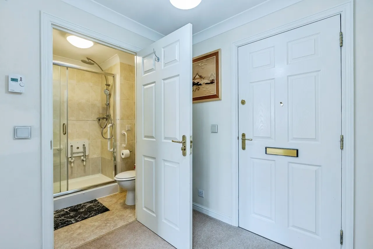 Station Road, Worle, BS22, photo 9