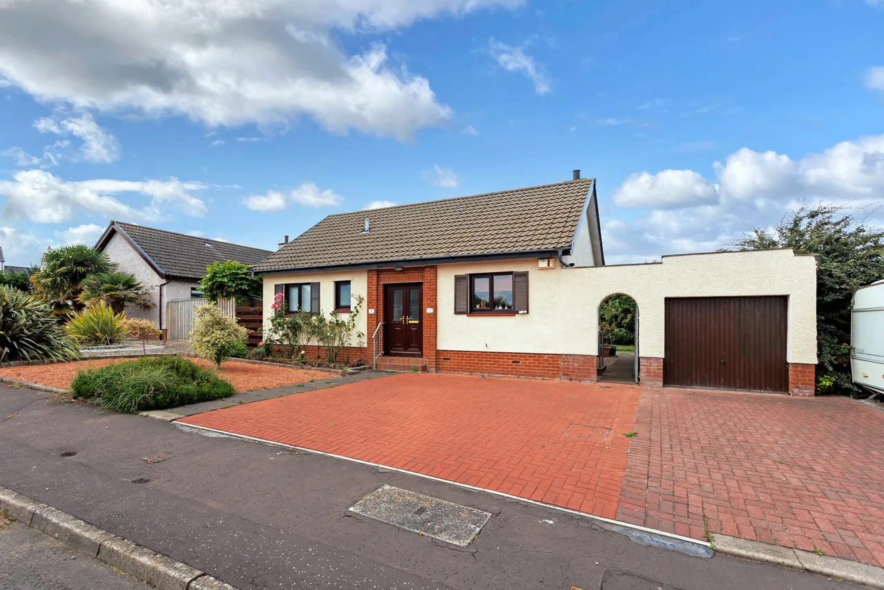2 bed house for sale — 2 Abbots Crescent, Doonfoot, KA7 4JR