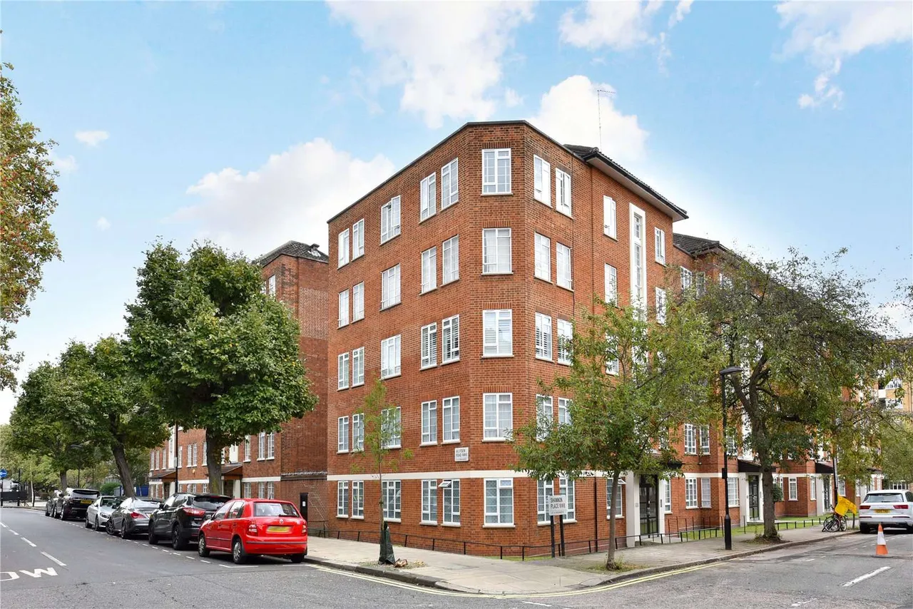 2 bed flat for sale — Townshend Road, London, NW8 6LB