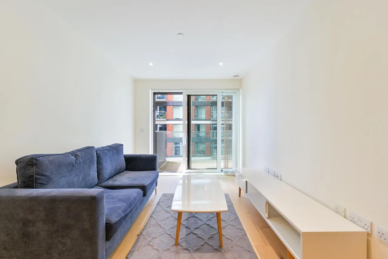 2 bed flat for sale, Deveraux House, London, SE18