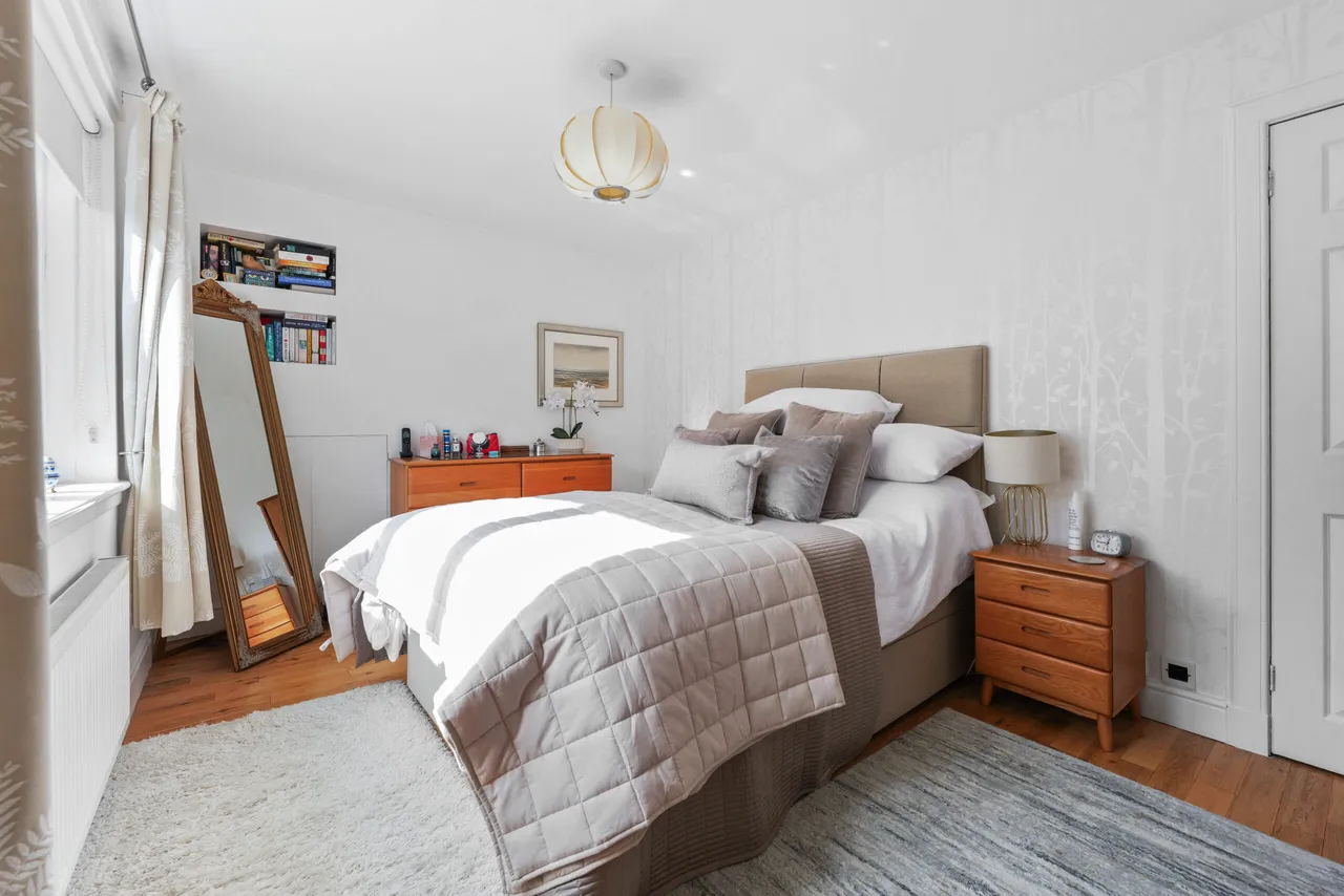 22 Campsie Drive, Milngavie, G62 6BW, photo 10