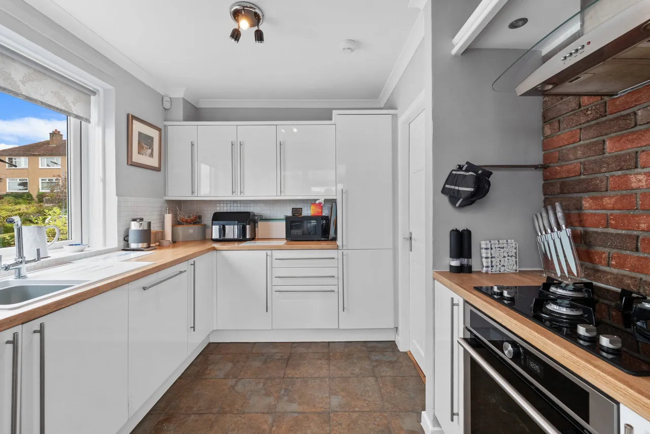 22 Campsie Drive, Milngavie, G62 6BW, photo 6