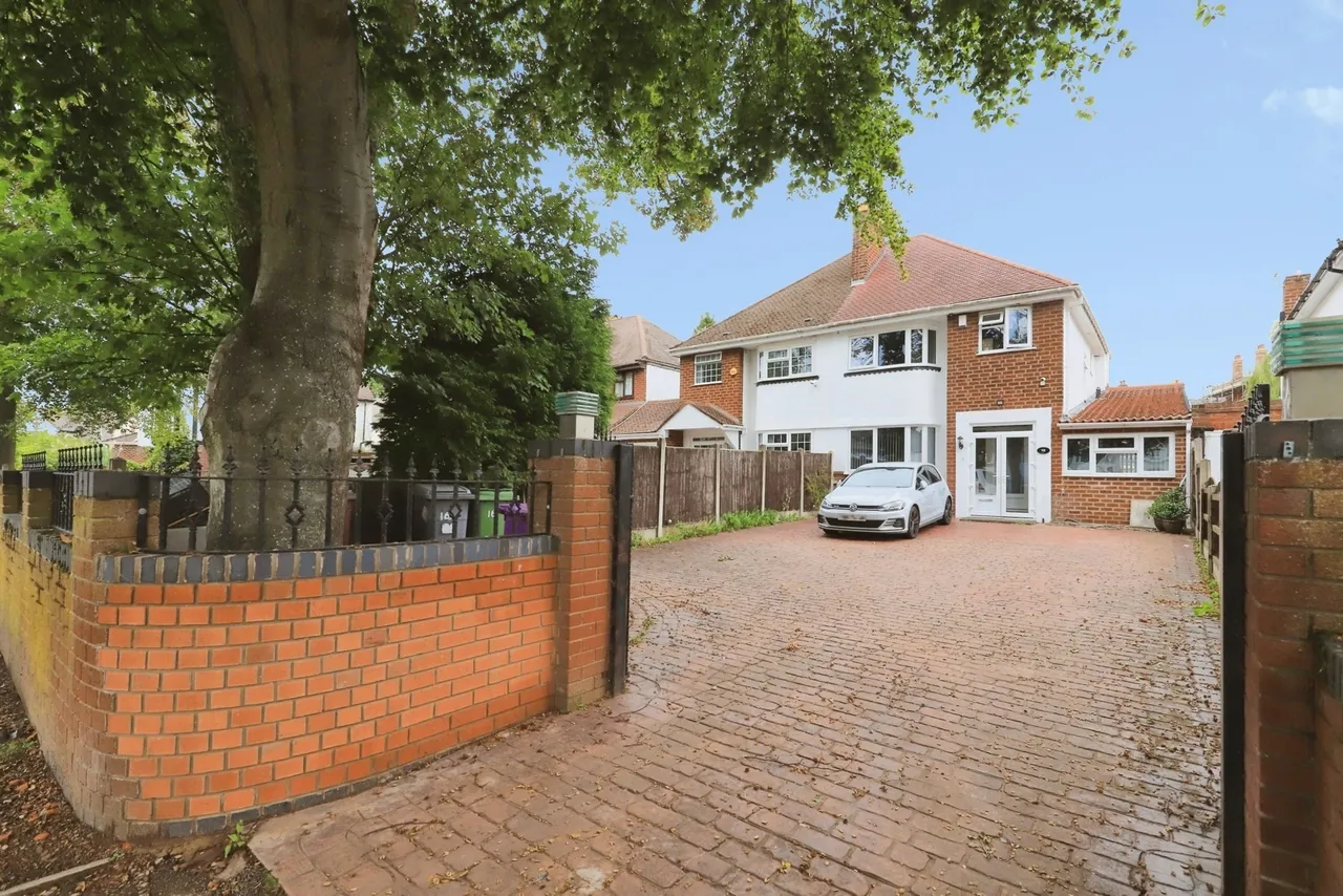 4 bed house for sale, Beckminster Road, Wolverhampton, WV3