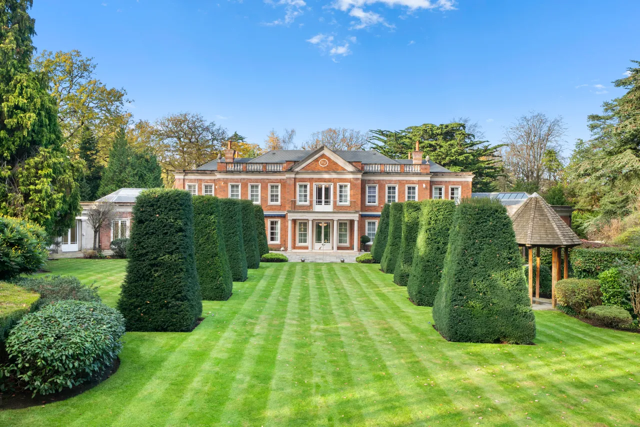 St George's Hill, Weybridge, Surrey, photo 3