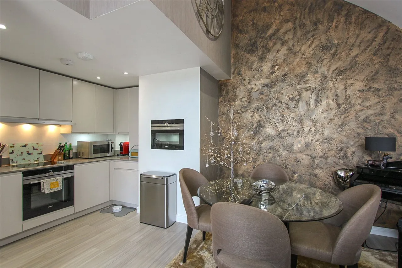 Broadway, Leigh-on-Sea, Essex, SS9, photo 8
