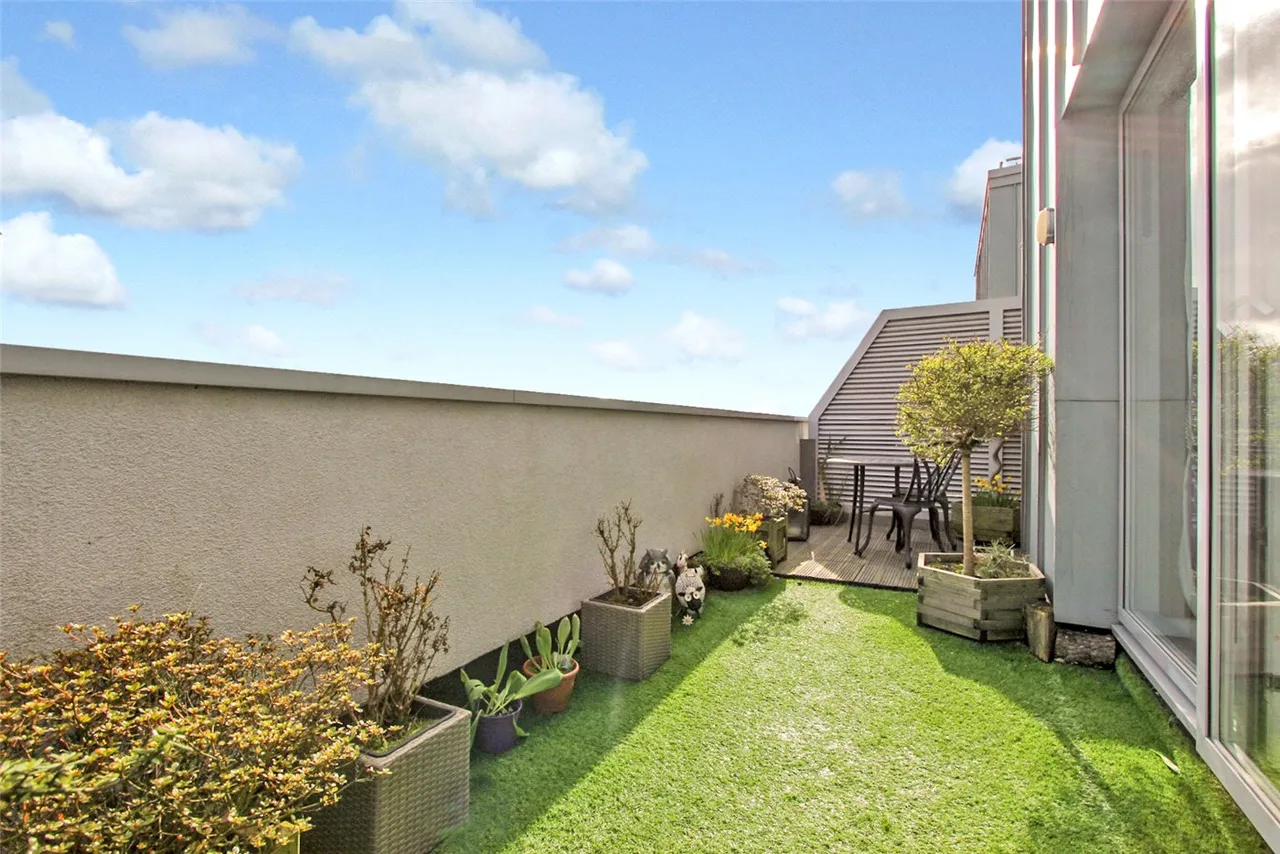 Broadway, Leigh-on-Sea, Essex, SS9, photo 6