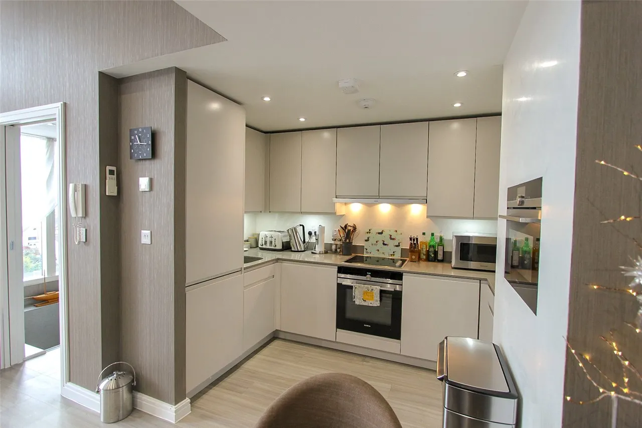 Broadway, Leigh-on-Sea, Essex, SS9, photo 7