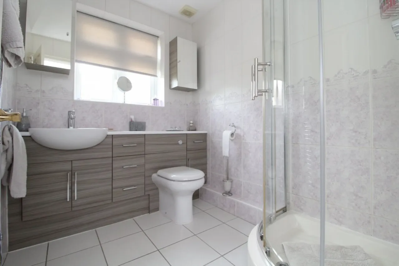 Ashview Gardens, Ashford, photo 9