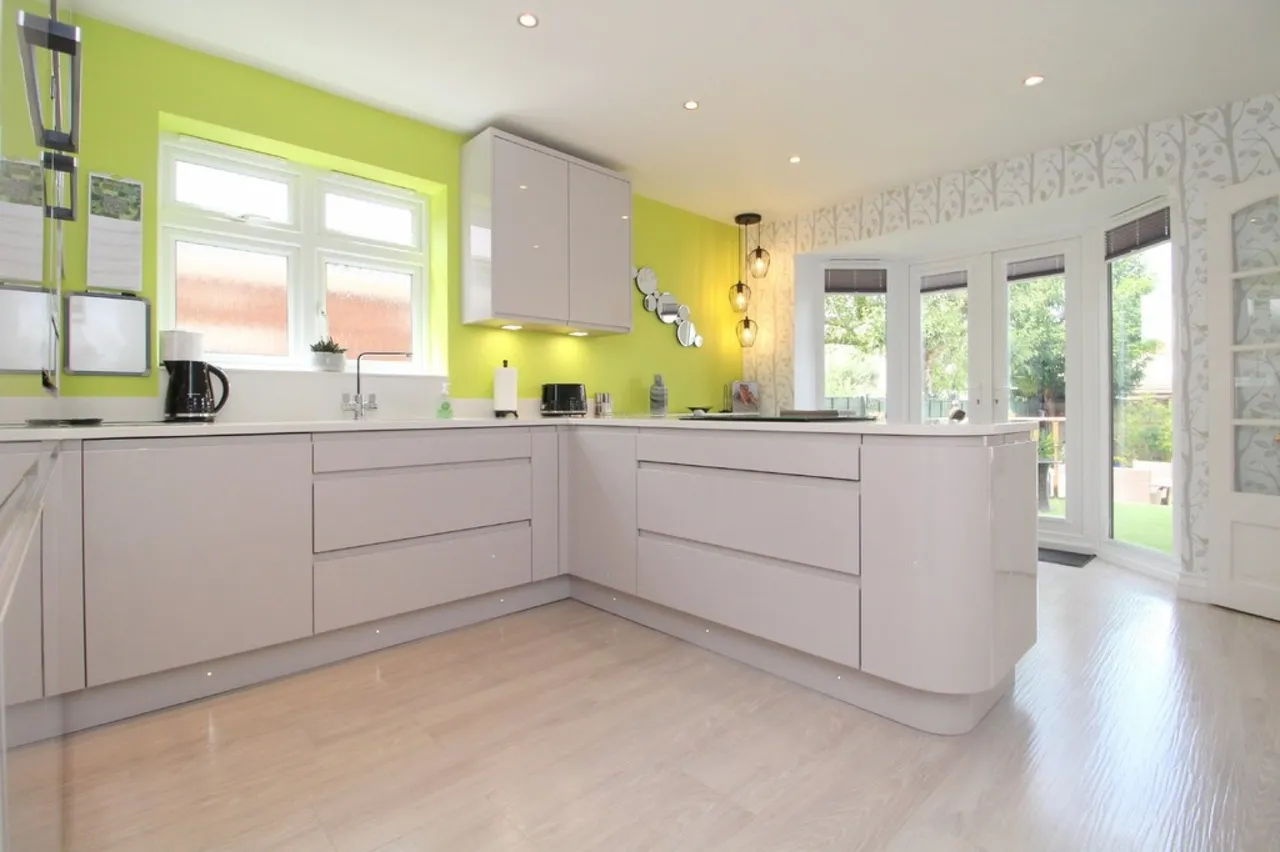 Ashview Gardens, Ashford, photo 15