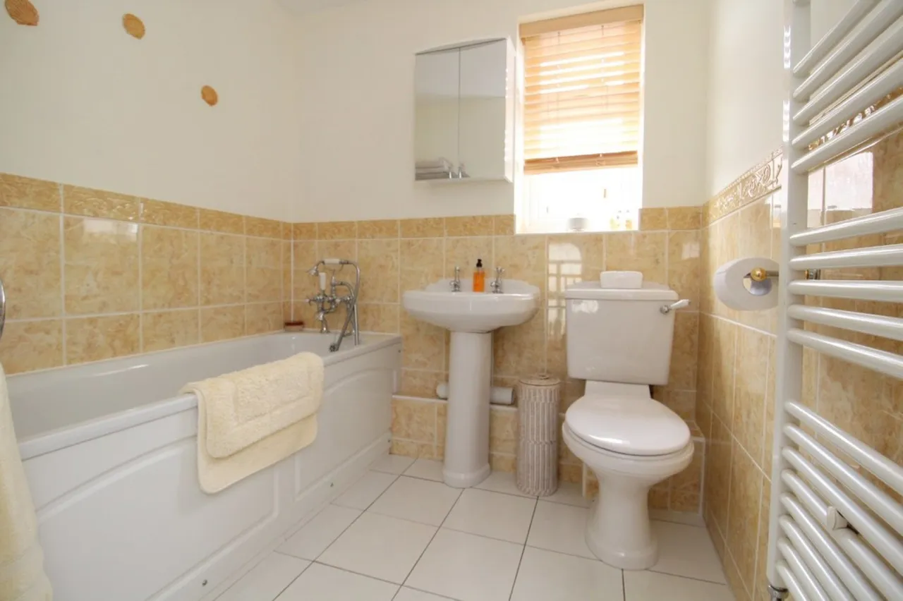 Ashview Gardens, Ashford, photo 14