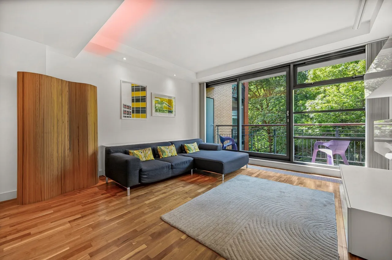 2 bed flat for sale, City Road, Islington, EC1Y
