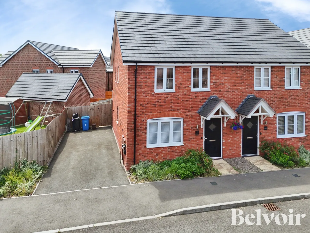 2 bed house for sale, Lime Tree Drive, Essington, WV11