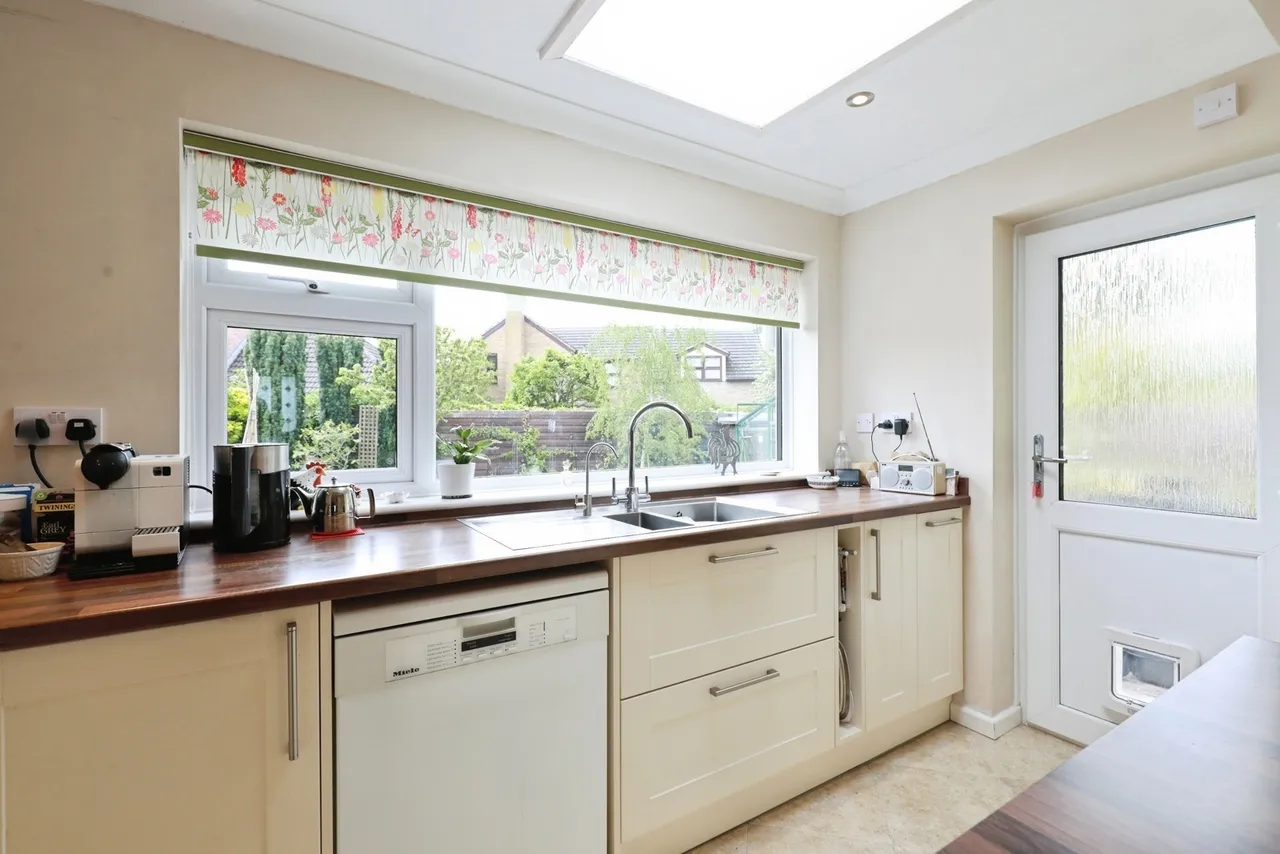Broadway Road, Childswickham, WR12, photo 23