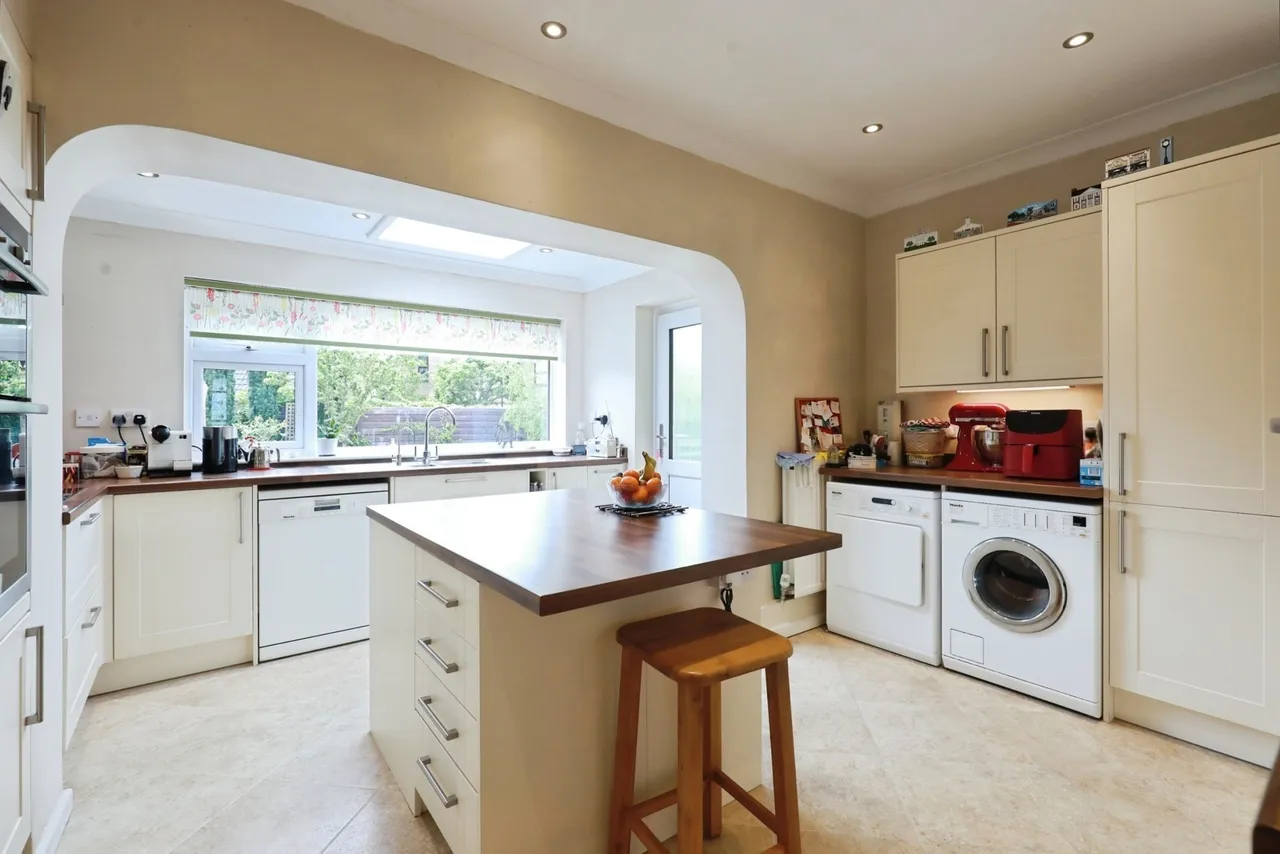 Broadway Road, Childswickham, WR12, photo 22