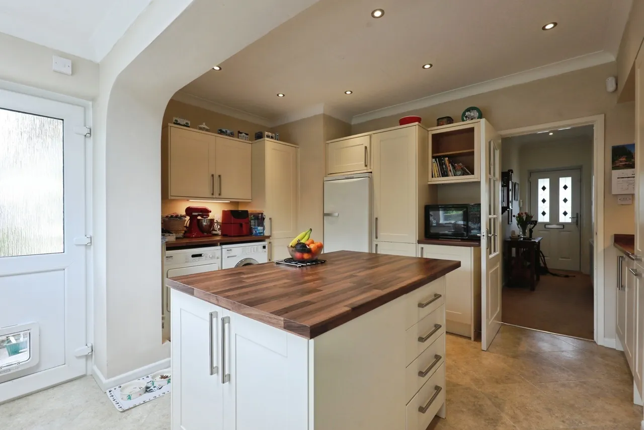 Broadway Road, Childswickham, WR12, photo 24