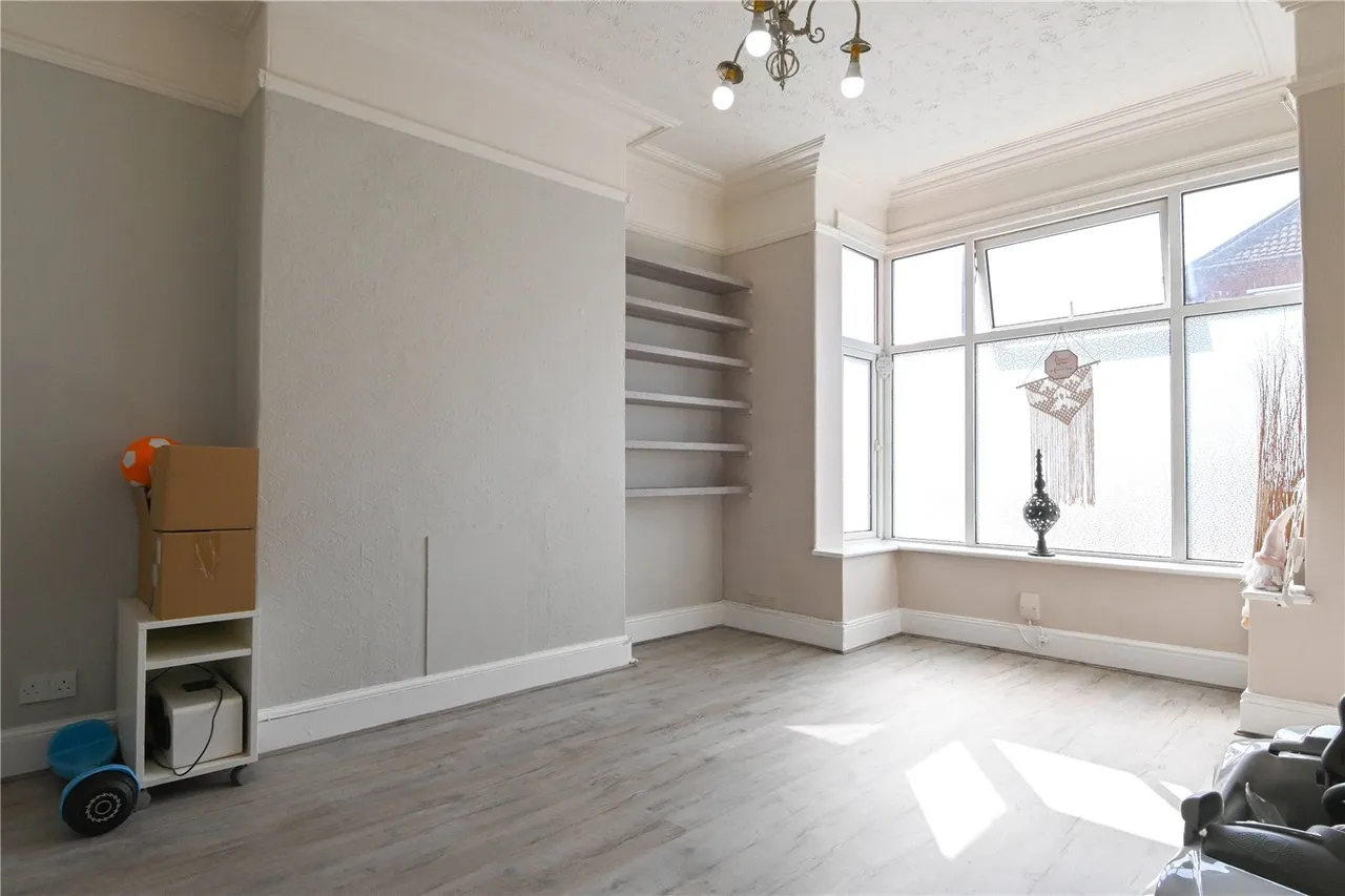 Bearwood Road, Smethwick, West Midlands, B66 4LU, photo 3