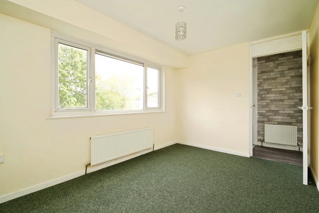 Barnabas Walk, Barnsley, photo 8