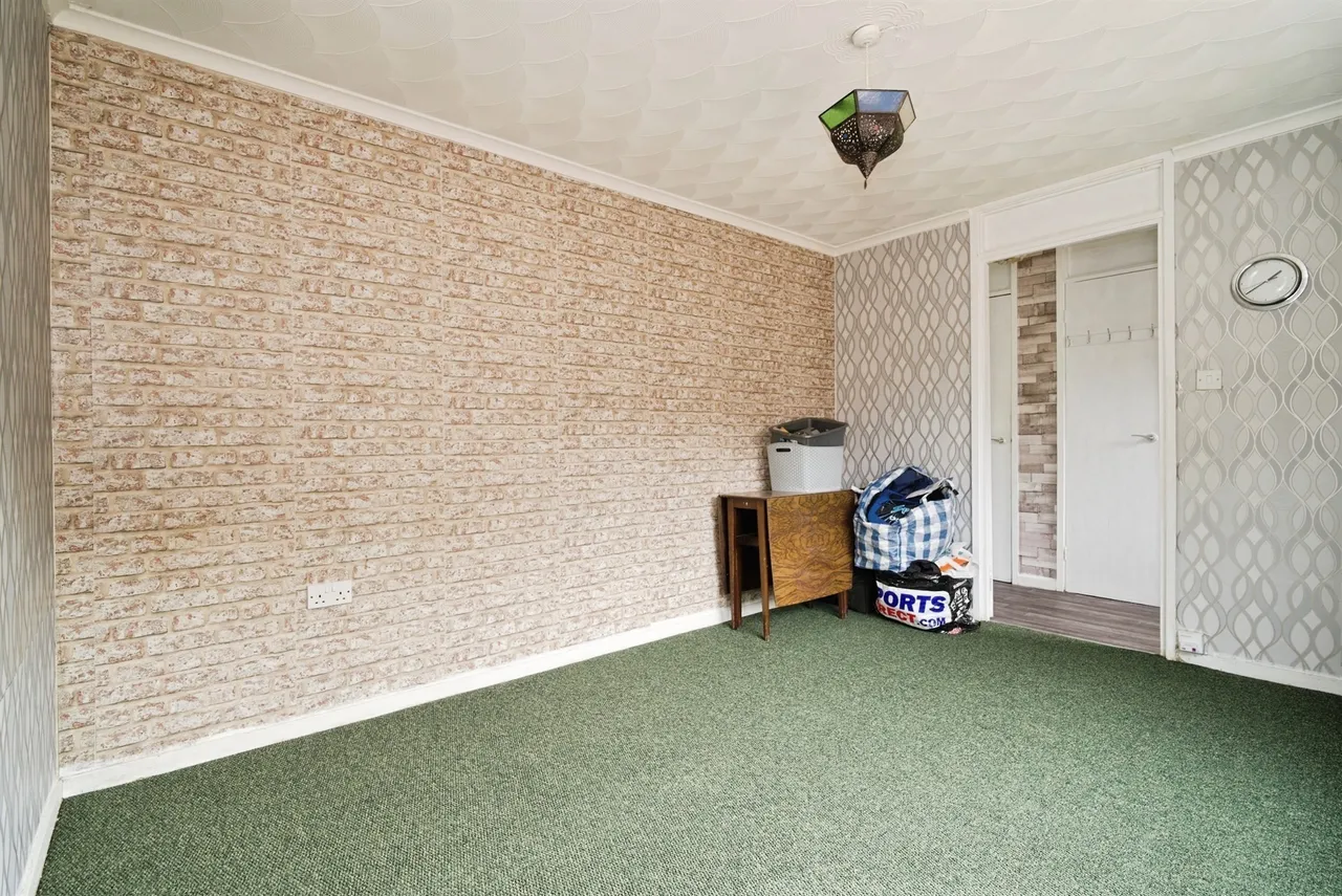 Barnabas Walk, Barnsley, photo 9