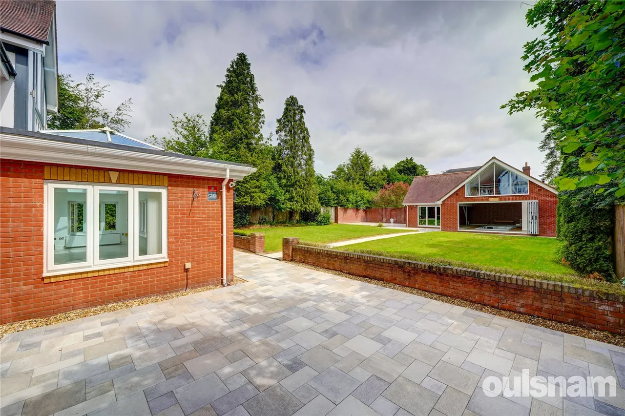 Twatling Road, Barnt Green, Birmingham, Worcestershire, B45 8HT, photo 20