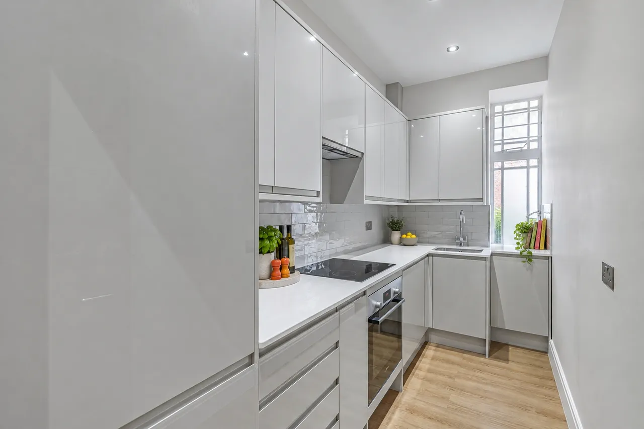 Queensway, Bayswater, W2, photo 2